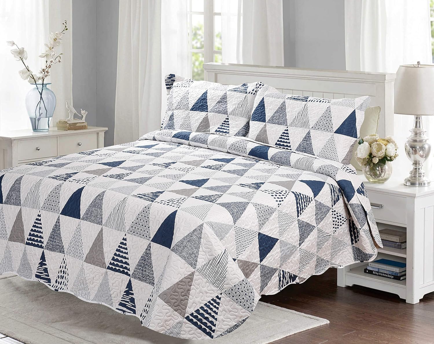 Decorkart Rich Printed Embossed Pinsonic Coverlet Bedspread Ultra Soft 3 Piece Summer Quilt Set with 2 Quilted Shams, Modern Geometric Triangle Pattern
