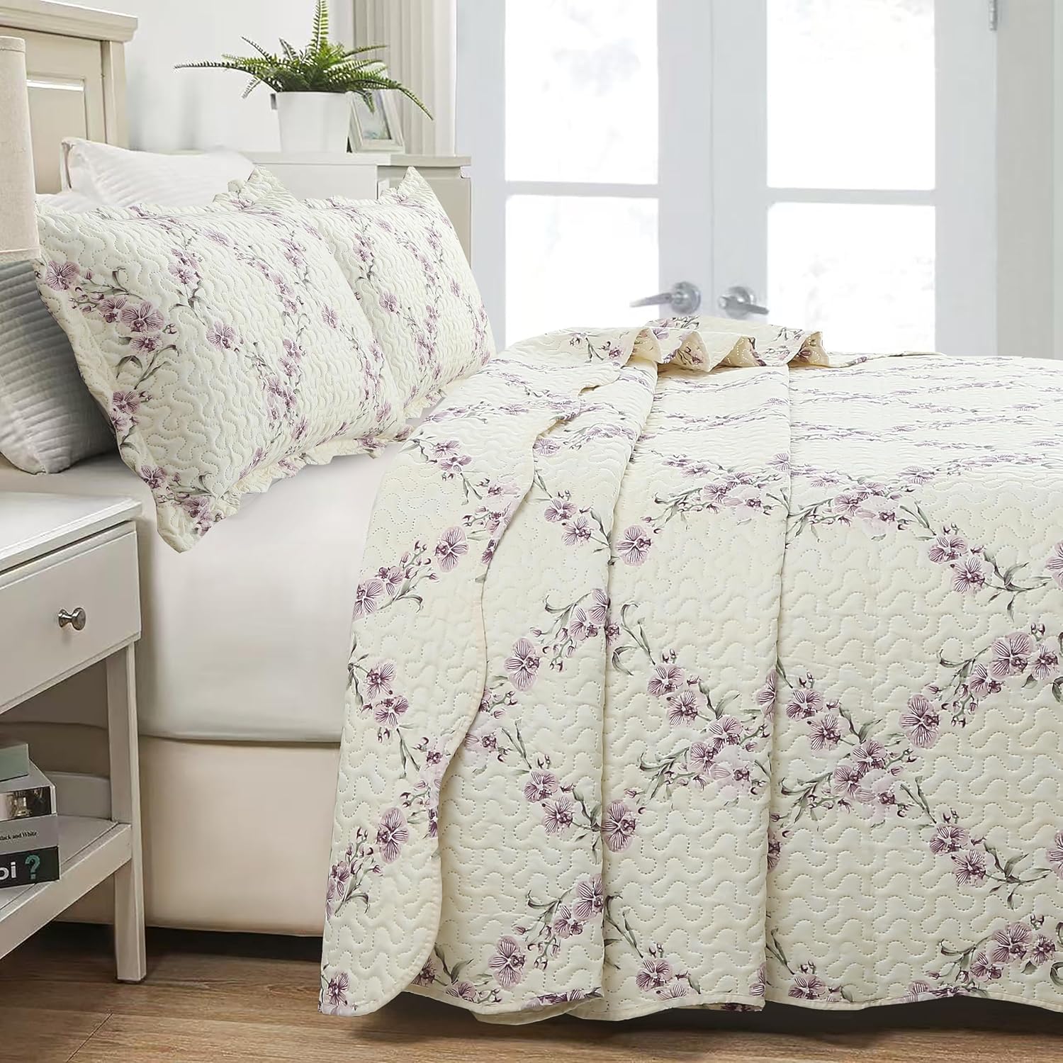 Decorkart Rich Printed Embossed Pinsonic Coverlet Bedspread Ultra Soft Home Bedding 2 Piece Summer Quilt Set with 1 Embossed Sham, Purple Orchid Cream Pattern