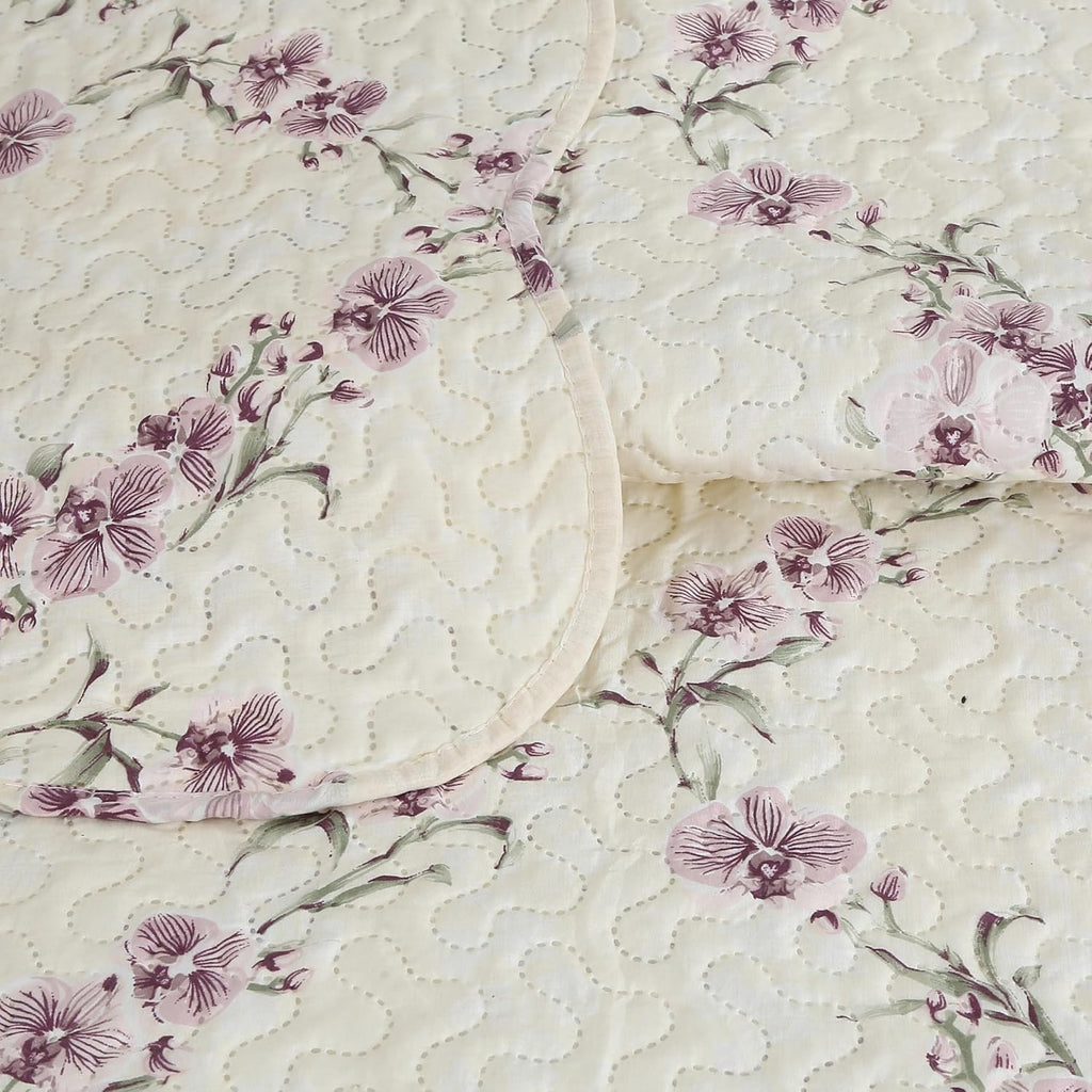 Decorkart Rich Printed Embossed Pinsonic Coverlet Bedspread Ultra Soft Home Bedding 2 Piece Summer Quilt Set with 1 Embossed Sham, Purple Orchid Cream Pattern