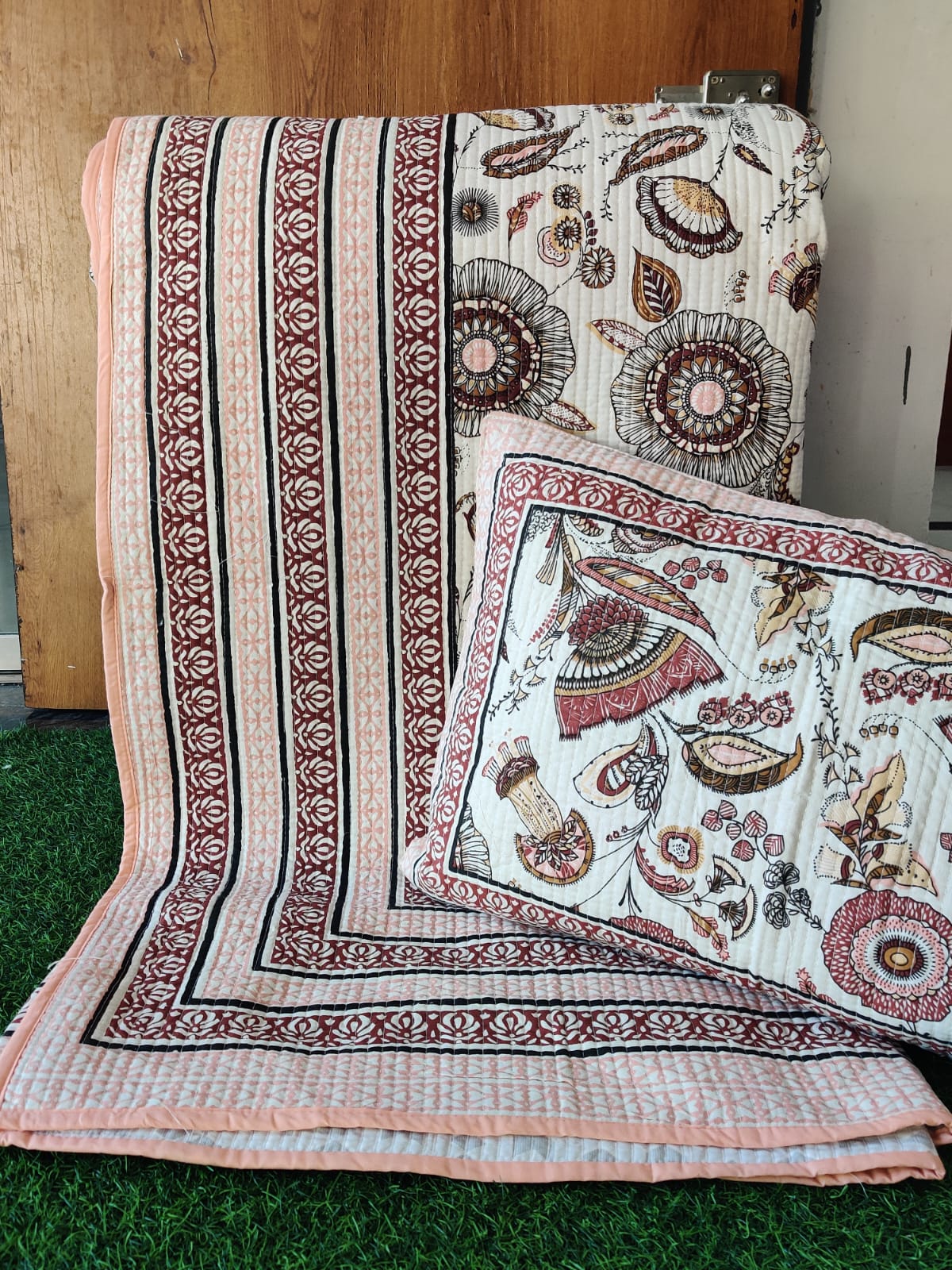 Elegant Monarch Quilted Bedcover Set – Pink & White