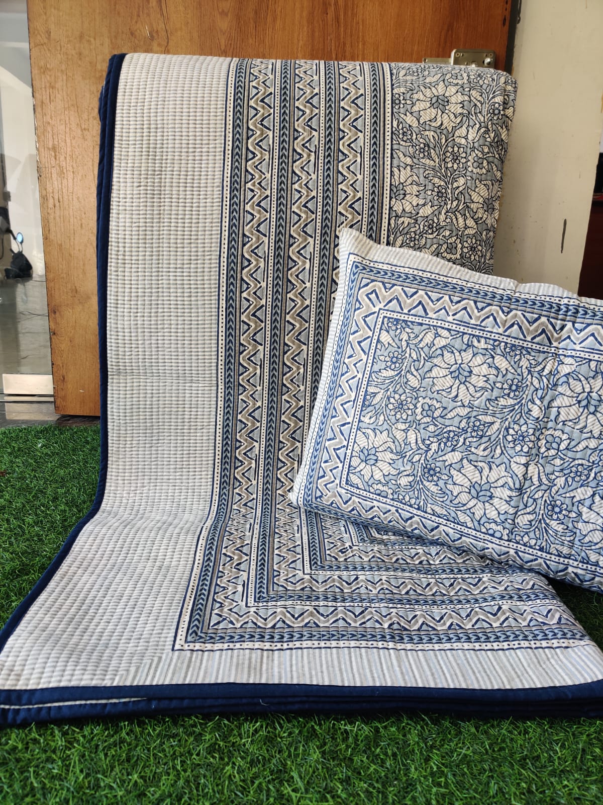 Luxury  Collection Quilted Bedcover Set – Blue & White